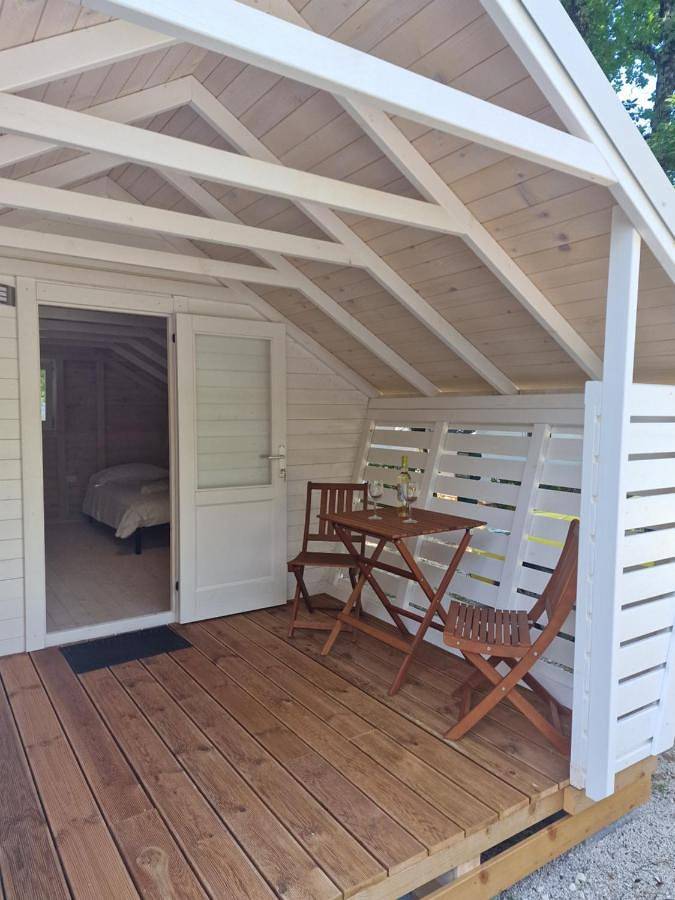 Tente pour 2 personnes, avec terrasse et piscine en Croatie - 3