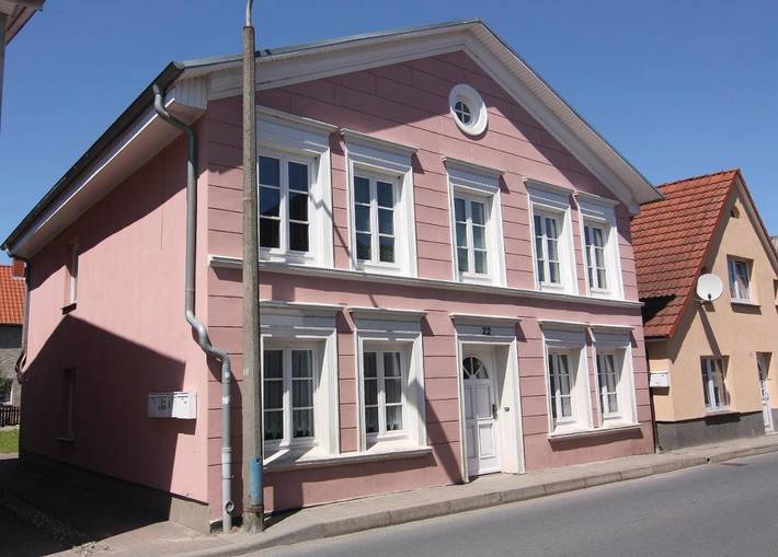 Ferienwohnung für 2 Personen, mit Balkon und Terrasse sowie Ausblick in Gingst