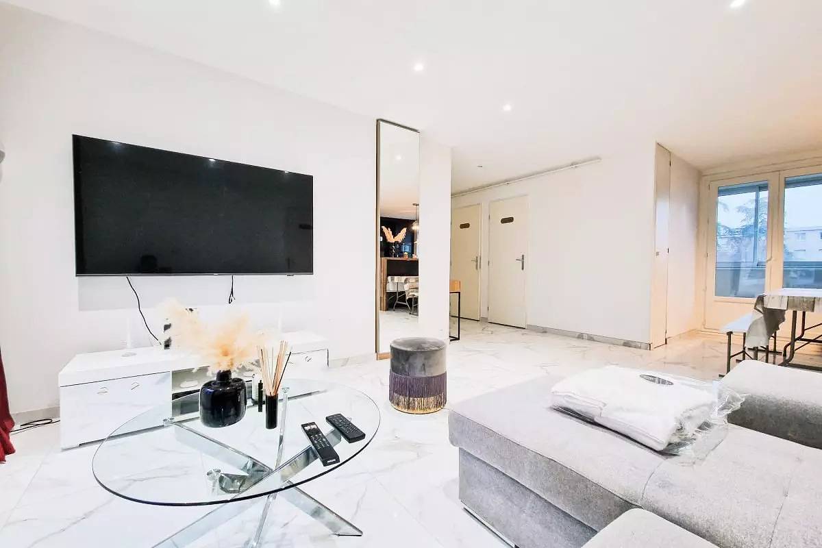 Entire apartment, Apartments for 4 Persons in L'Isère, Isère