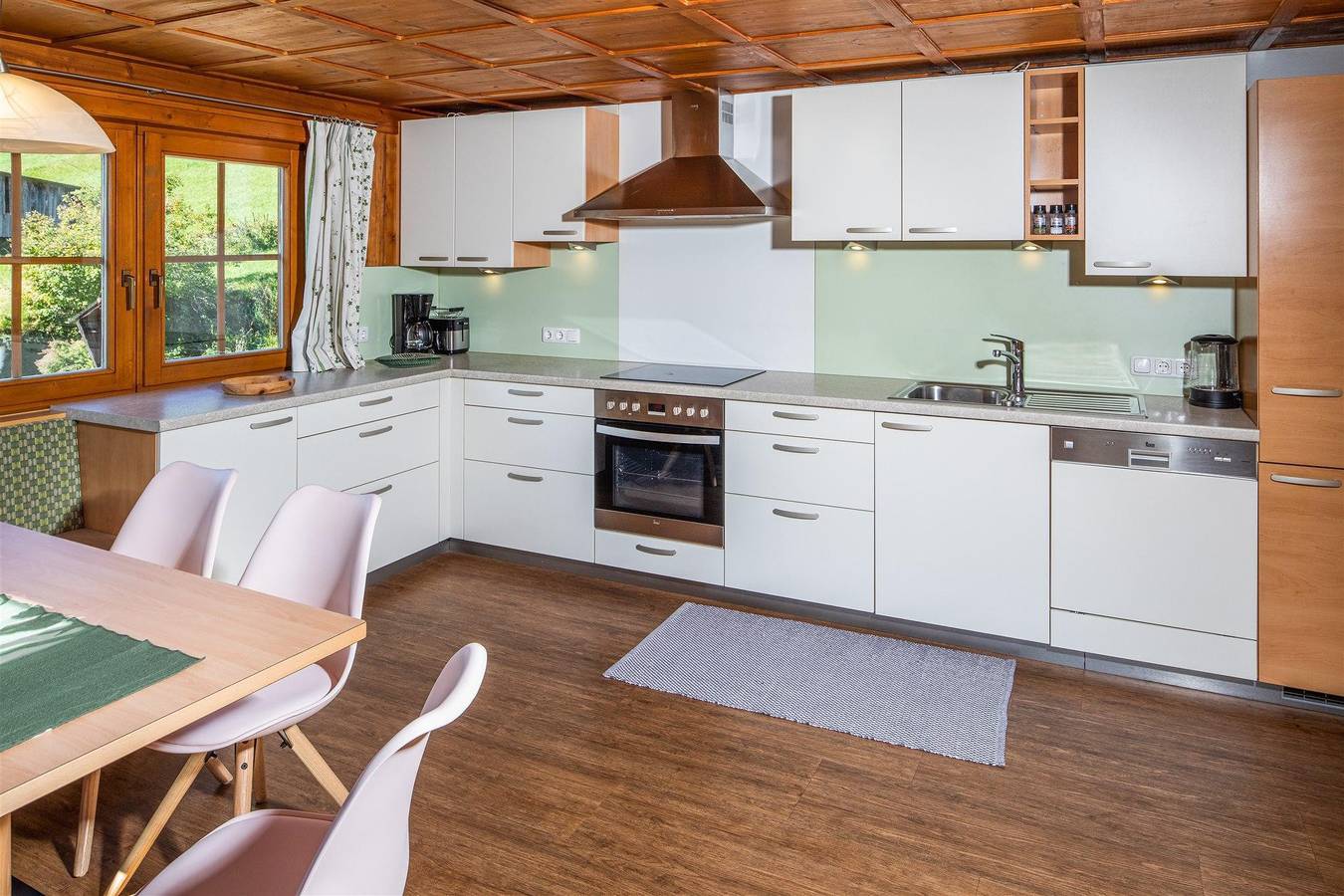 Ganze Ferienwohnung, Ferienwohnung für 6 Personen mit Ausblick in St. Veit in Defereggen, Bezirk Lienz