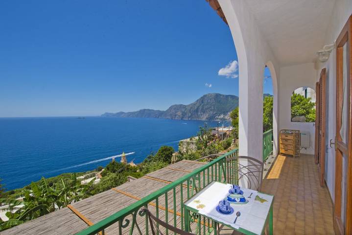 Appartamento per 2 persone, con giardino e vista oceano in Praiano