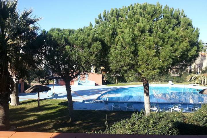 Village vacances pour 8 personnes, avec Balcon ainsi que Jardin et Piscine dans les Pyrénées-Orientales