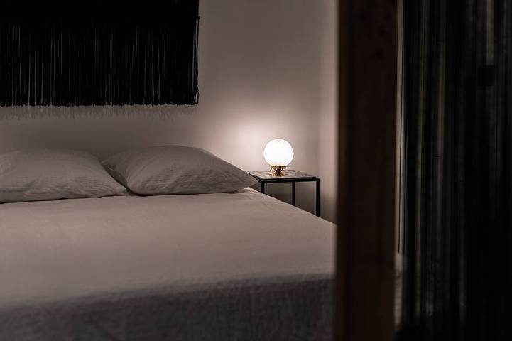 Gîte pour 2 personnes, avec terrasse ainsi que jardin et piscine à Corbara - 2