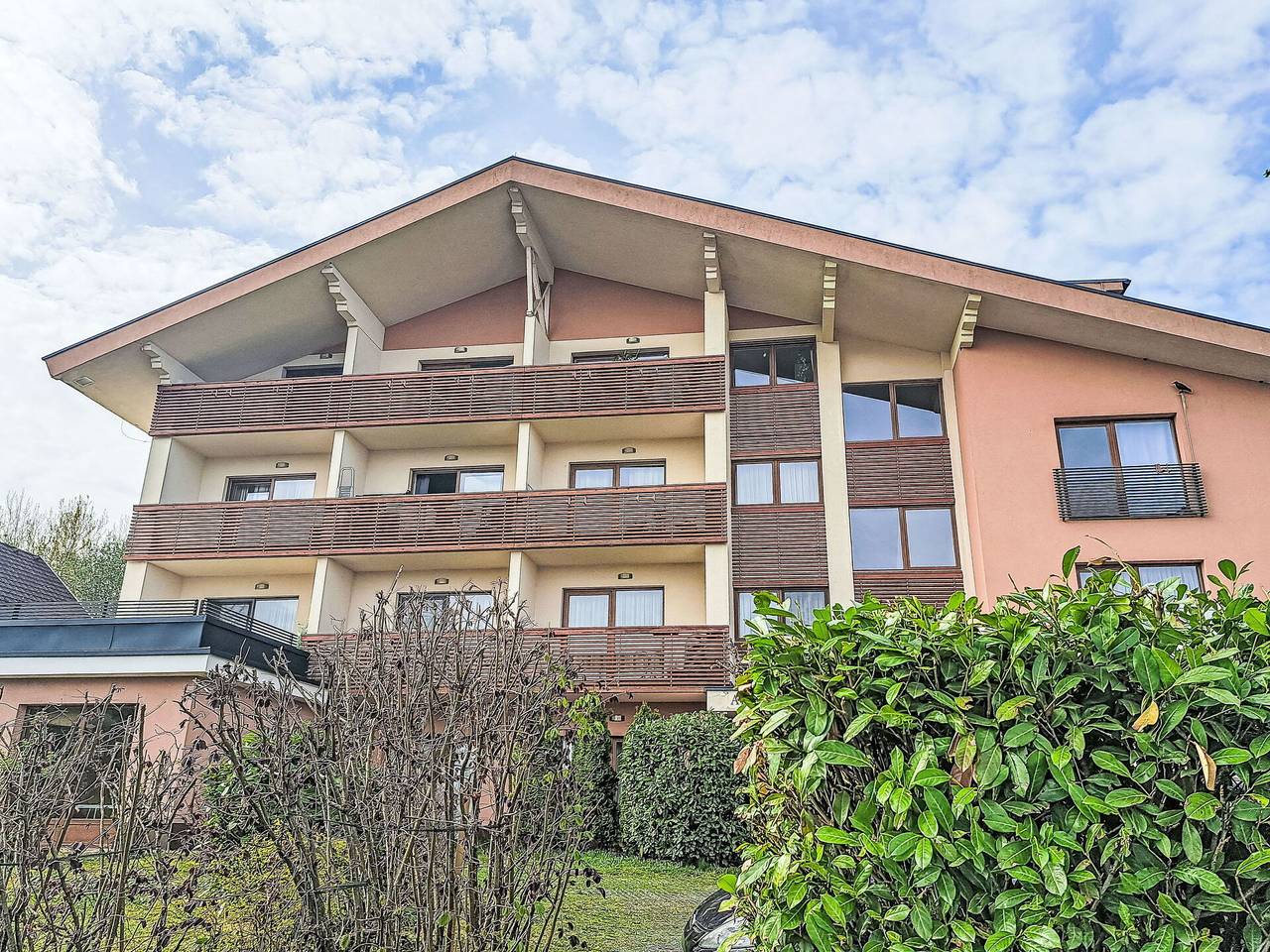Ganze Wohnung, Faaker See 600 - Seespiegel 369 – the Slow Down Apartment 600.2 in Karawanken und Bachergebirge, Finkenstein am Faaker See