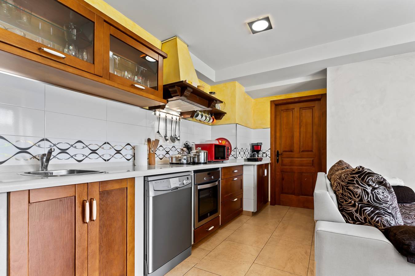 Appartement 'La Llosa' met bergzicht, privéterras en wifi, foto 7