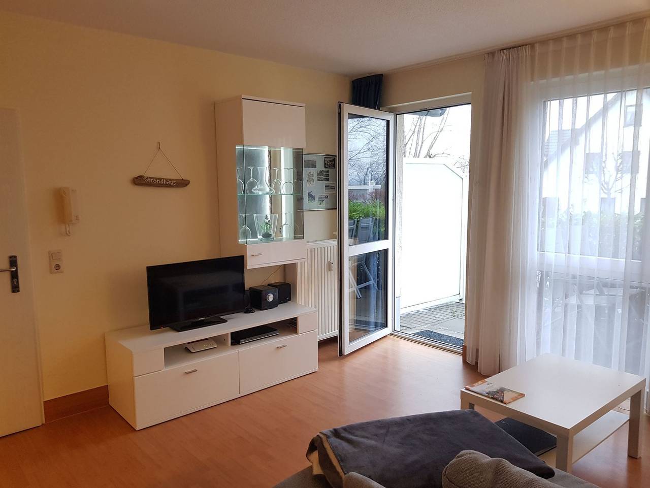 Ganze Ferienwohnung, Strandhaus Lobbe Whg 5 + Terrasse in Lobbe, Mönchgut