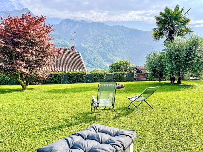 Ferienwohnung für 4 Personen, mit Terrasse und Garten in Abbadia Lariana