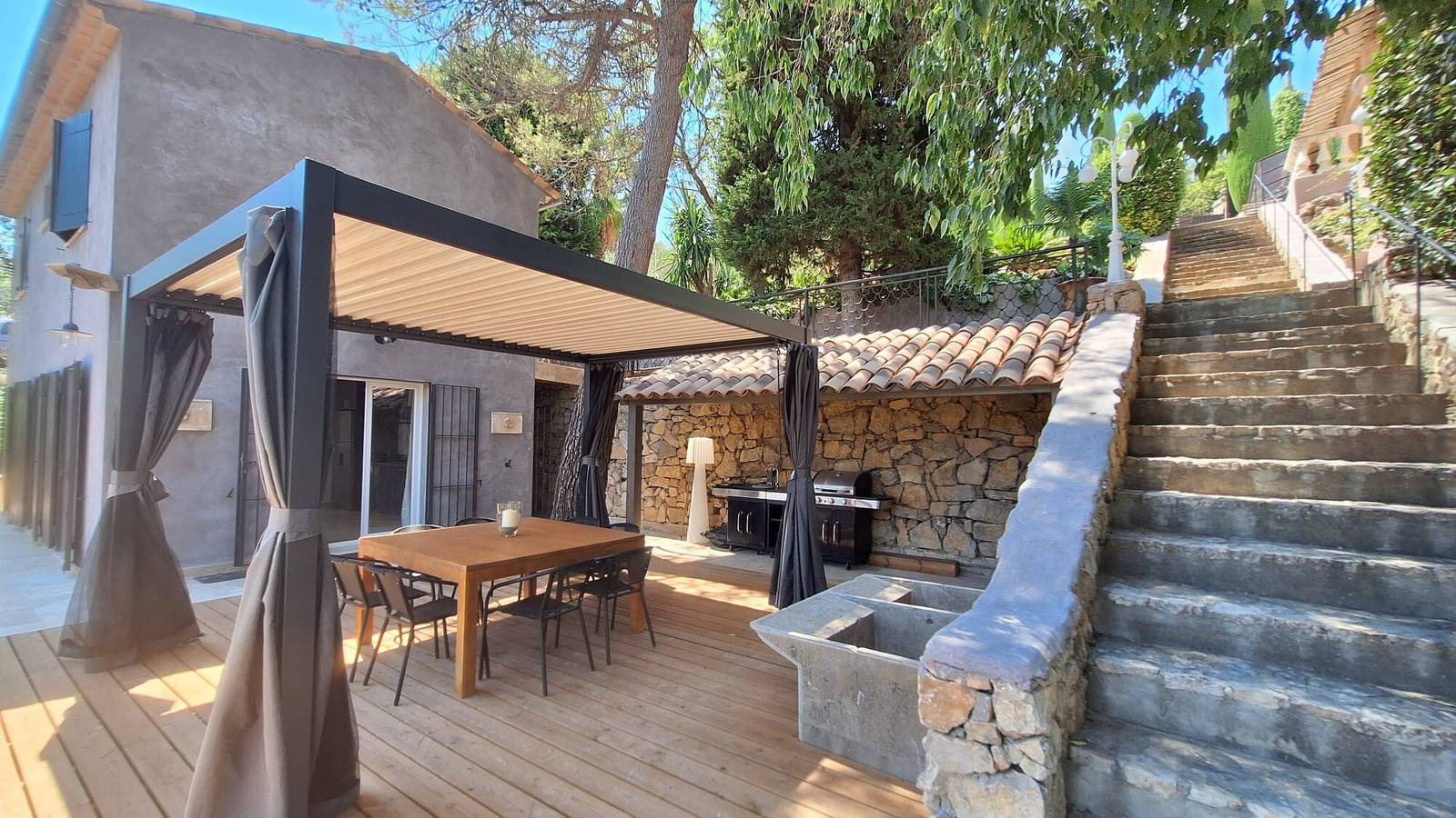 Villa Pibinson avec piscine privée, Wi-Fi et climatisation in Mougins, Côte méditerranéenne (France)