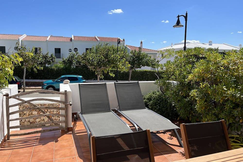 Superb house in quiet area 100 m far from the sea in Fornells, Es Mercadal
