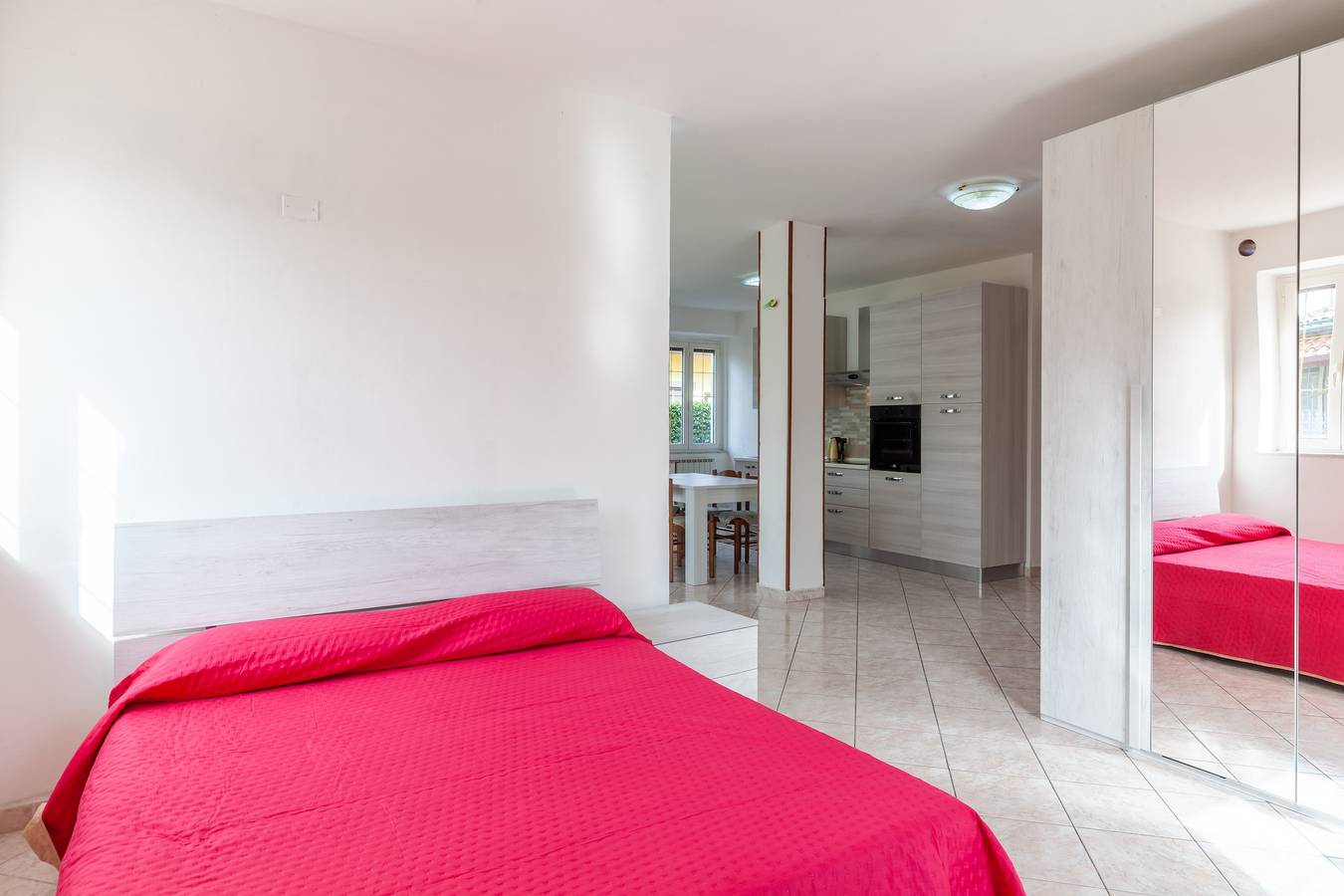 Appartement entier, Appartement près de la mer 'Casa Massa' avec jardin, vue sur la montagne et Wi-Fi in Massa (Italie), Riviera Italienne