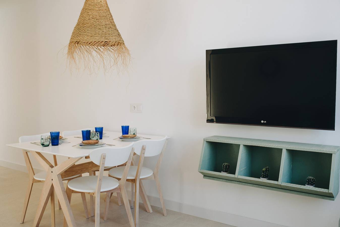 Ganze Wohnung, Apartment 'C' mit privater Terrasse, Wlan und Klimaanlage in Cala d'Or, Santanyí
