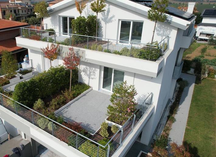 Gîte pour 8 personnes, avec vue et jardin à Cartoceto
