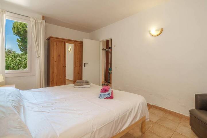 Finca für 4 Personen, mit Balkon und Pool sowie Garten in Cala Mendia - 3