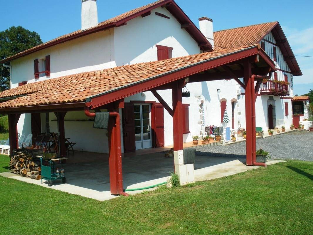 Ancienne grange rénovée : Etxebalarria in Mendionde, Région de Bayonne