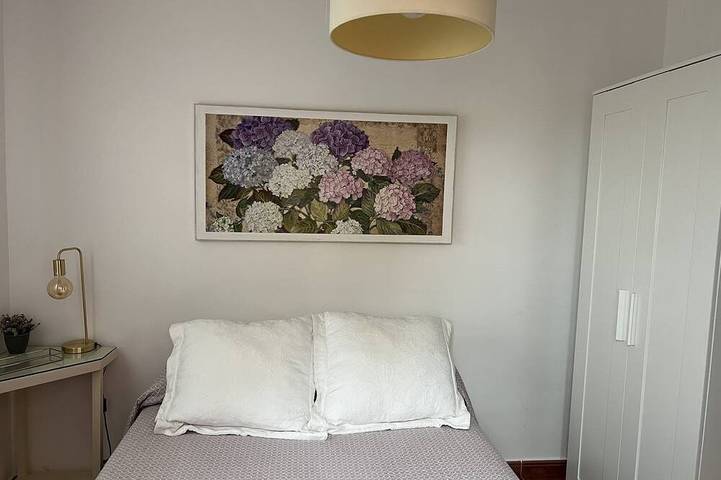 Location de vacances pour 6 personnes, avec jardin ainsi que piscine et balcon à Lepe - 4