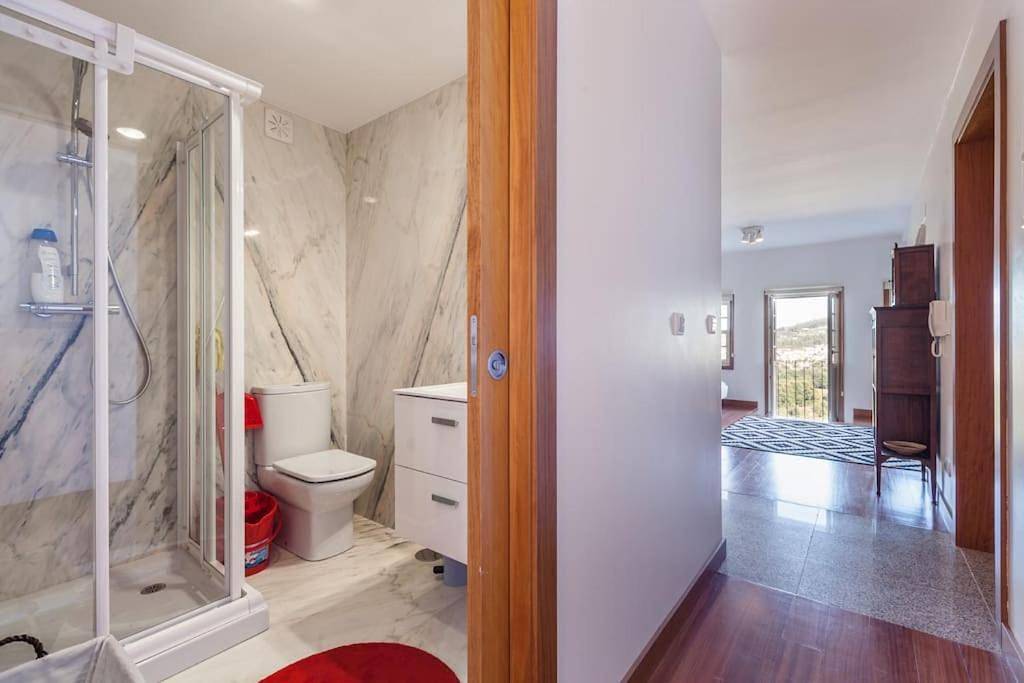 Apartamento inteiro, One-Bedroom Apartment in Valença, Distrito de Viana do Castelo