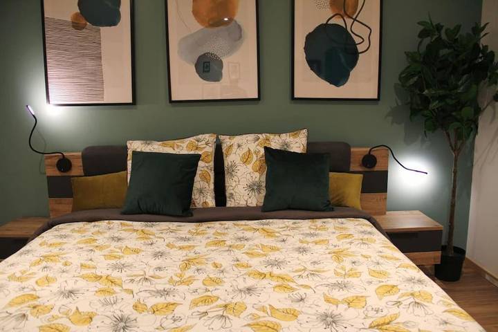 Location de vacances pour 13 personnes, avec terrasse ainsi que jacuzzi et jardin dans Chevrerie du Brabant - 2