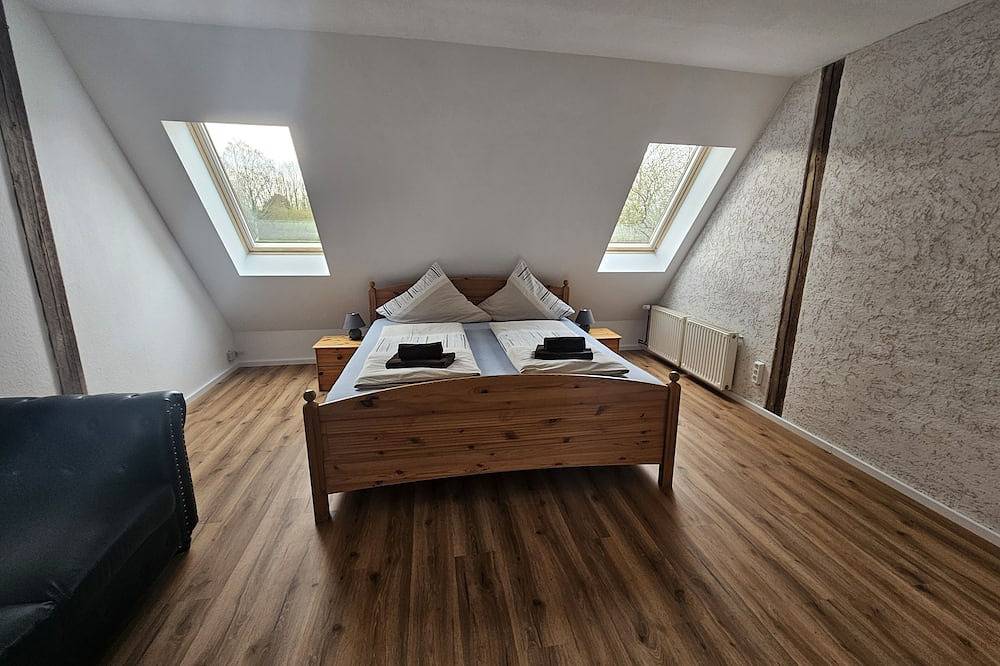 Saniertes Landhaus mit bis zu 8 Personen (max 6 Erwachsene) in Ostseenähe in Wittensee, Rendsburg-Eckernförde