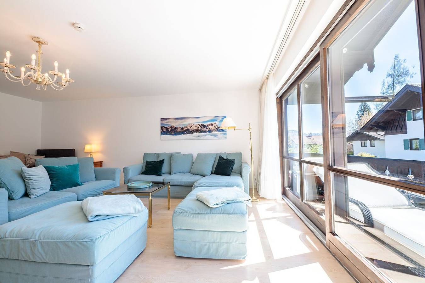 Ganze Wohnung, Ferienwohnung Flora – Gemütlicher Urlaub mit Bergblick in Garmisch-Partenkirchen in Garmisch-Partenkirchen, Bayerische Alpen
