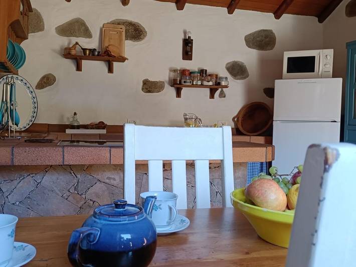 Casa rural para 4 personas, con piscina además de terraza y jardín en Gran Canaria - 4