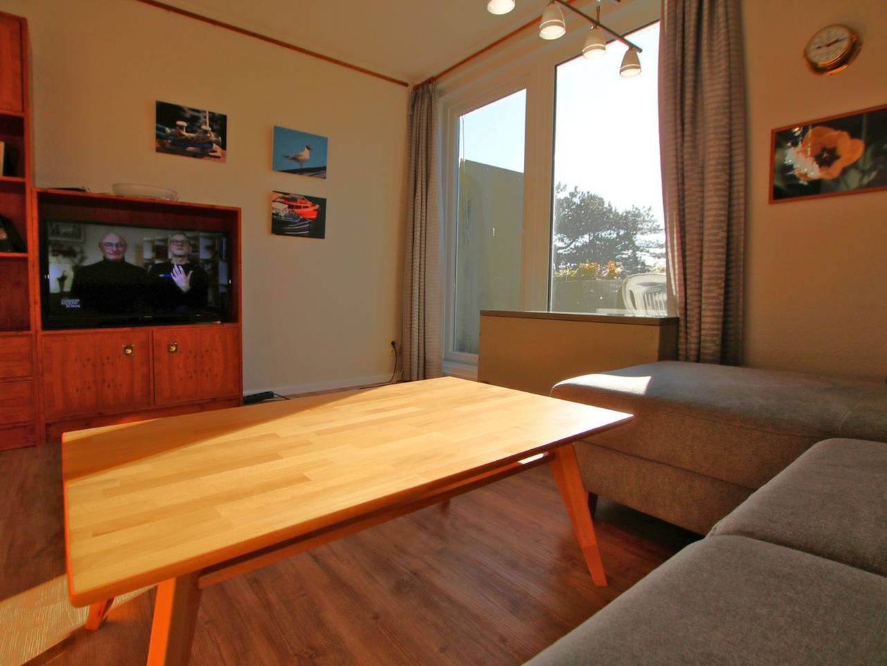 Ganze Ferienwohnung, Olhörnweg 1, Whg. 22 - Ferienwohnung mit 2- Zimmern auf ca. 50m² und einfacher Einrichtung, Meerblick in Wyk auf Föhr (Stadt), Wyk auf Föhr