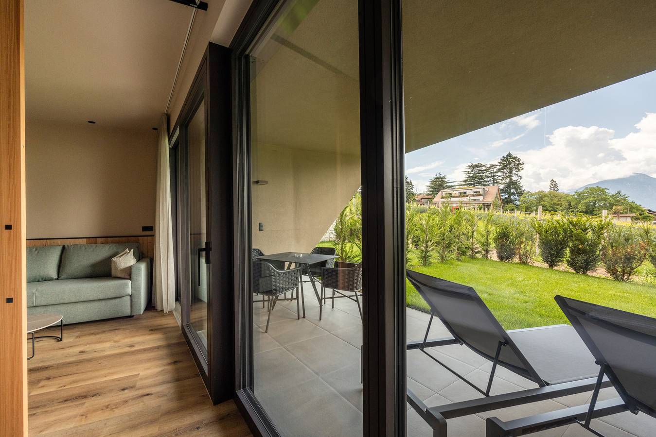 Ganze Wohnung, Apartment 'Oberhaslerhof Floralis' mit Bergblick, Wlan und Klimaanlage in Schenna, Sarntaler Alpen