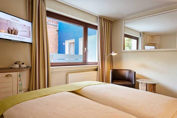 Doppelzimmer Kompakt zur Inselseite - Hotel Rickmers Insulaner in Helgoland