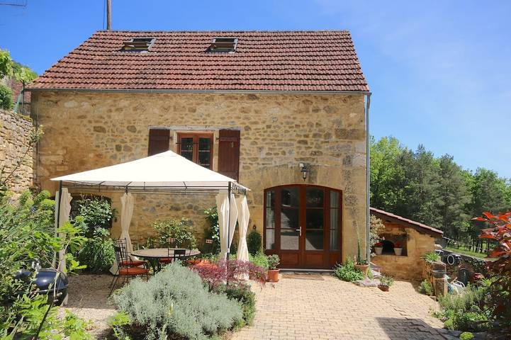 Gîte pour 6 personnes, avec jacuzzi et jardin