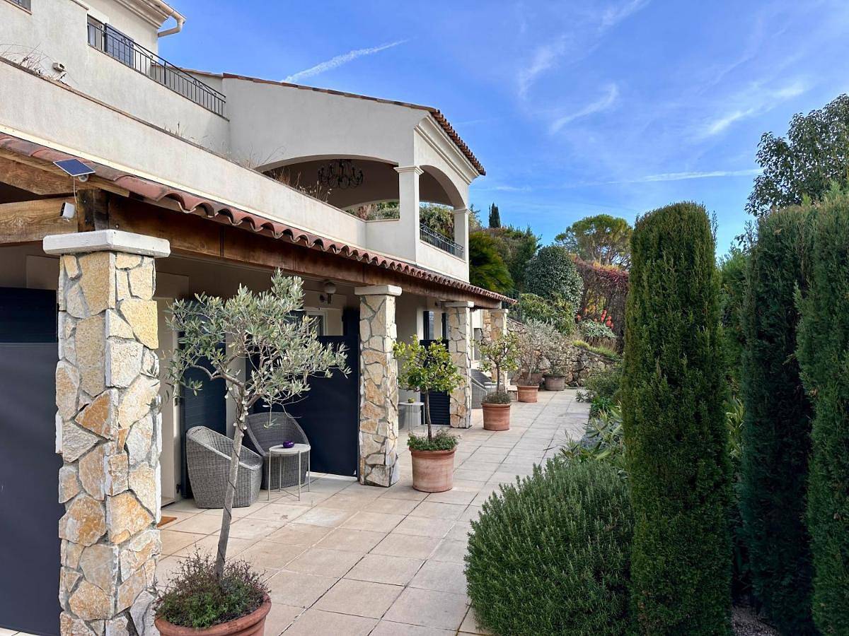 Villa Oasis in Mougins, Côte méditerranéenne (France)