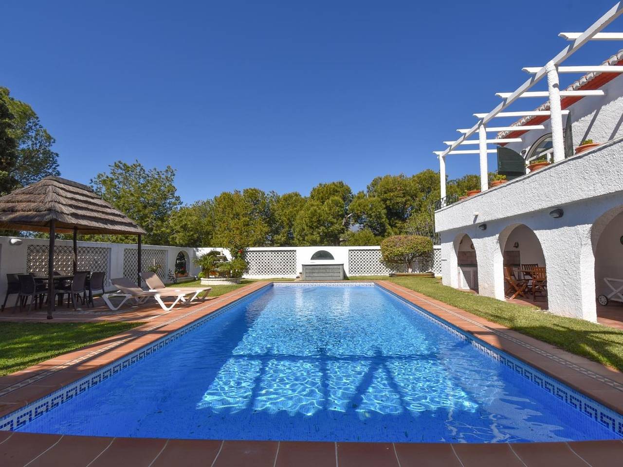 Preciosa y espaciosa Villa con piscina privada in Los Pinos (Almuñecar), Almuñecar