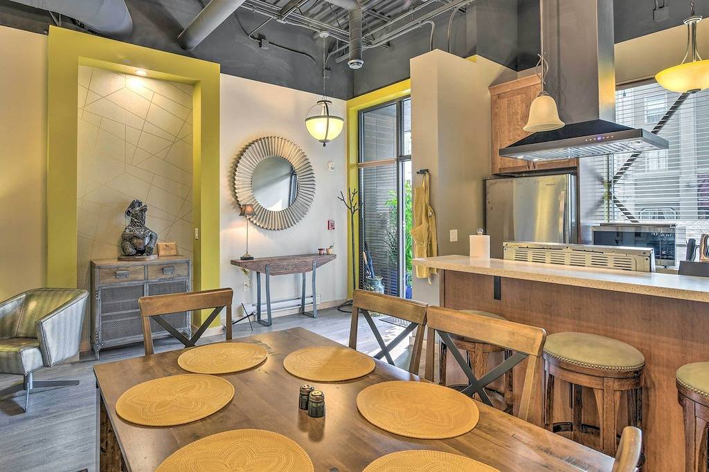 Ganze Wohnung, Modern Downtown Apt - Walk to Parks + Cafes! in Anchorage, Alaska