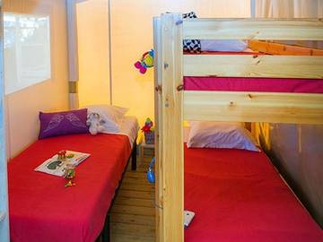 Glamping voor 5 Personen in Les Eyzies-de-Tayac-Sireuil, Périgord Noir, Afbeelding 4