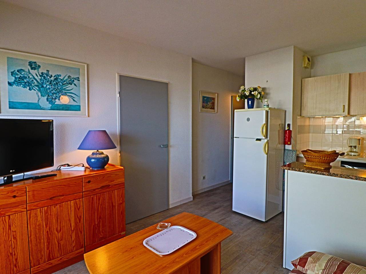 Ganze Wohnung, 34m² Wohnung 2* mit klimatisierter Loggia, Terrasse mit Meerblick in Sete, Mittelmeerküste (Frankreich)
