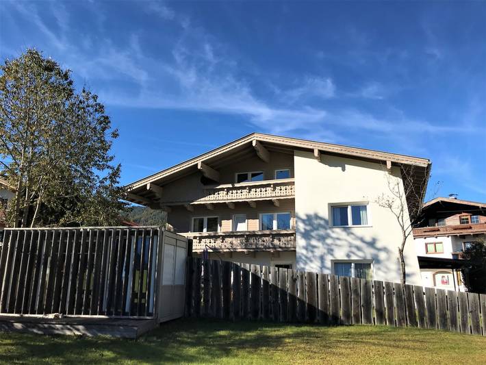 Ferienwohnung für 4 Personen, mit Terrasse und Garten sowie Ausblick am Achensee