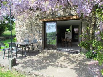 Gîte pour 2 personnes, avec jardin dans Saône-et-Loire