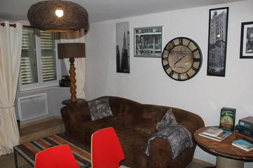 Gîte pour 4 personnes, avec terrasse, adapté aux familles à Thann