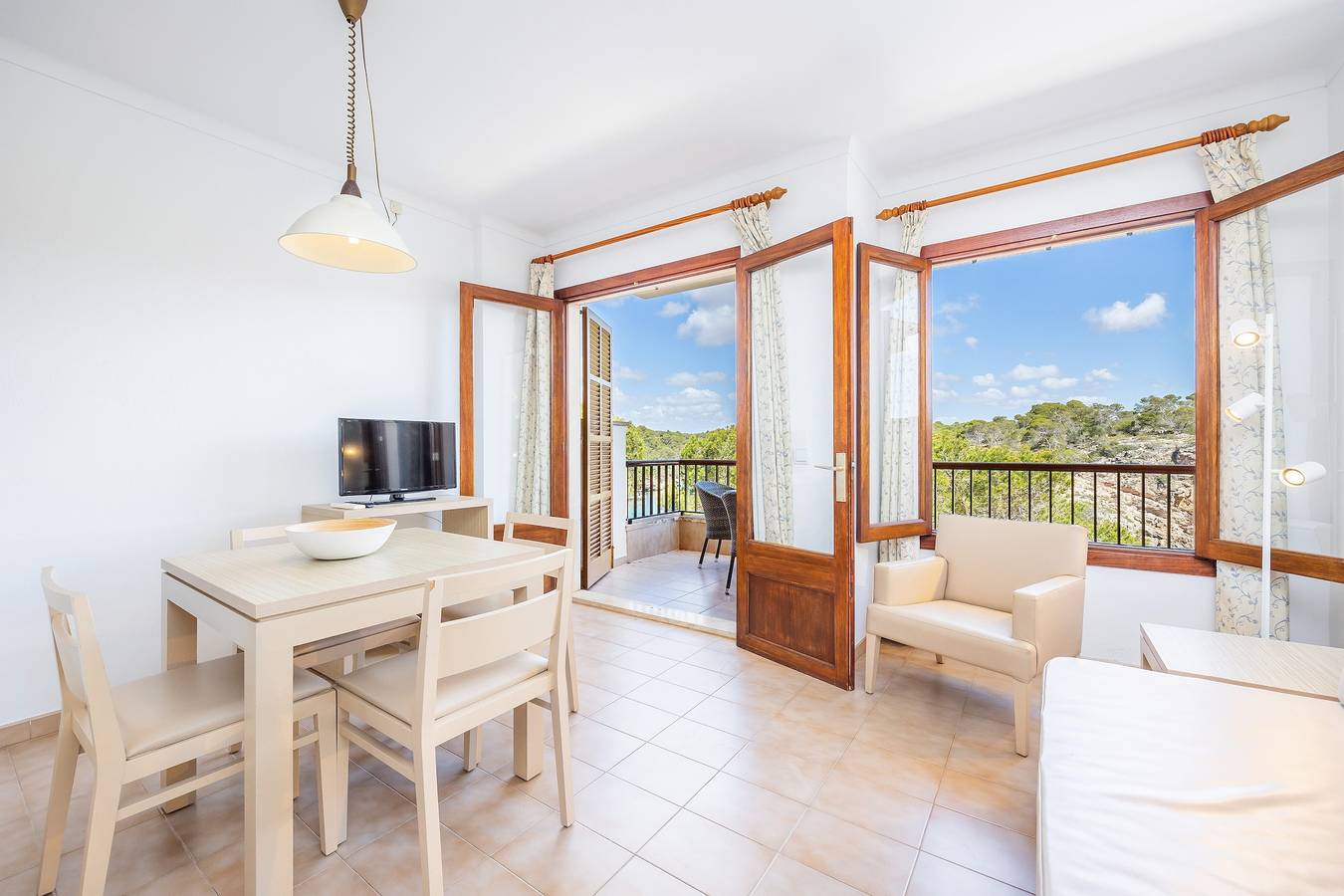 Entire apartment, Apartment 'Apto Vistas Al Mar' with Sea View, Wi-Fi and Air Conditioning in Cala Figuera, Santanyí