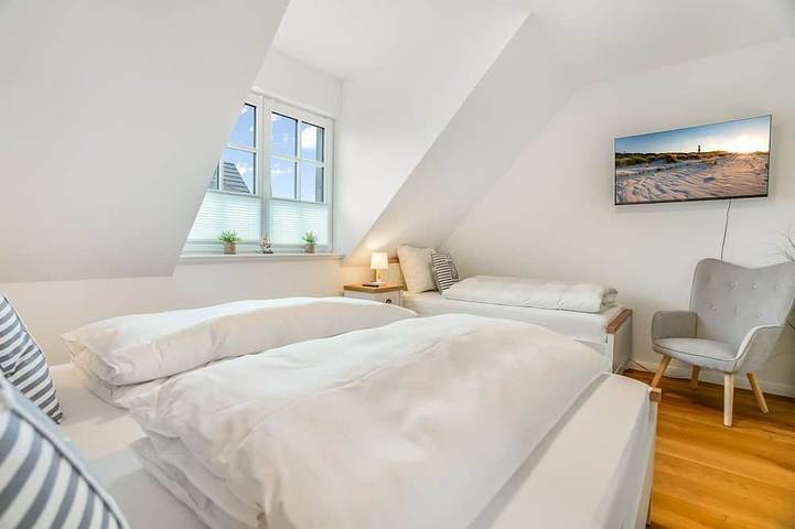 Strandnahes Wohnen für 5 Personen im Neubau mit Terrasse und eigener Sauna - in Nordfriesische Inseln (Schleswig-Holstein) (Schleswig-Holstein), Hörnum