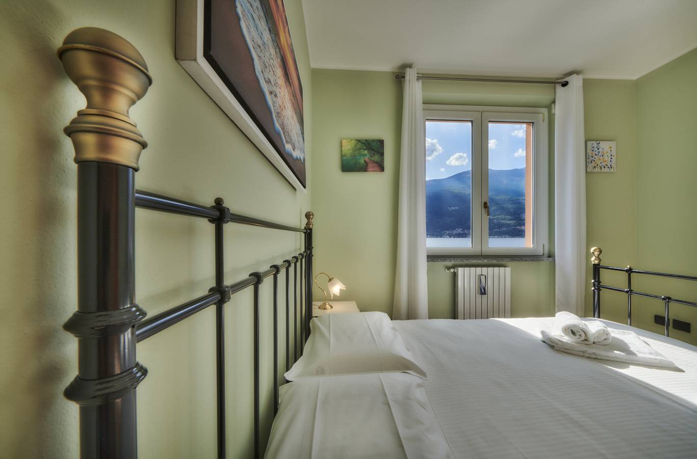 Apartamento entero, Apartamento 'Lago Sereno' con vistas al lago, balcón y Wi-Fi in Bellano, Alpes de Orobie Occidental