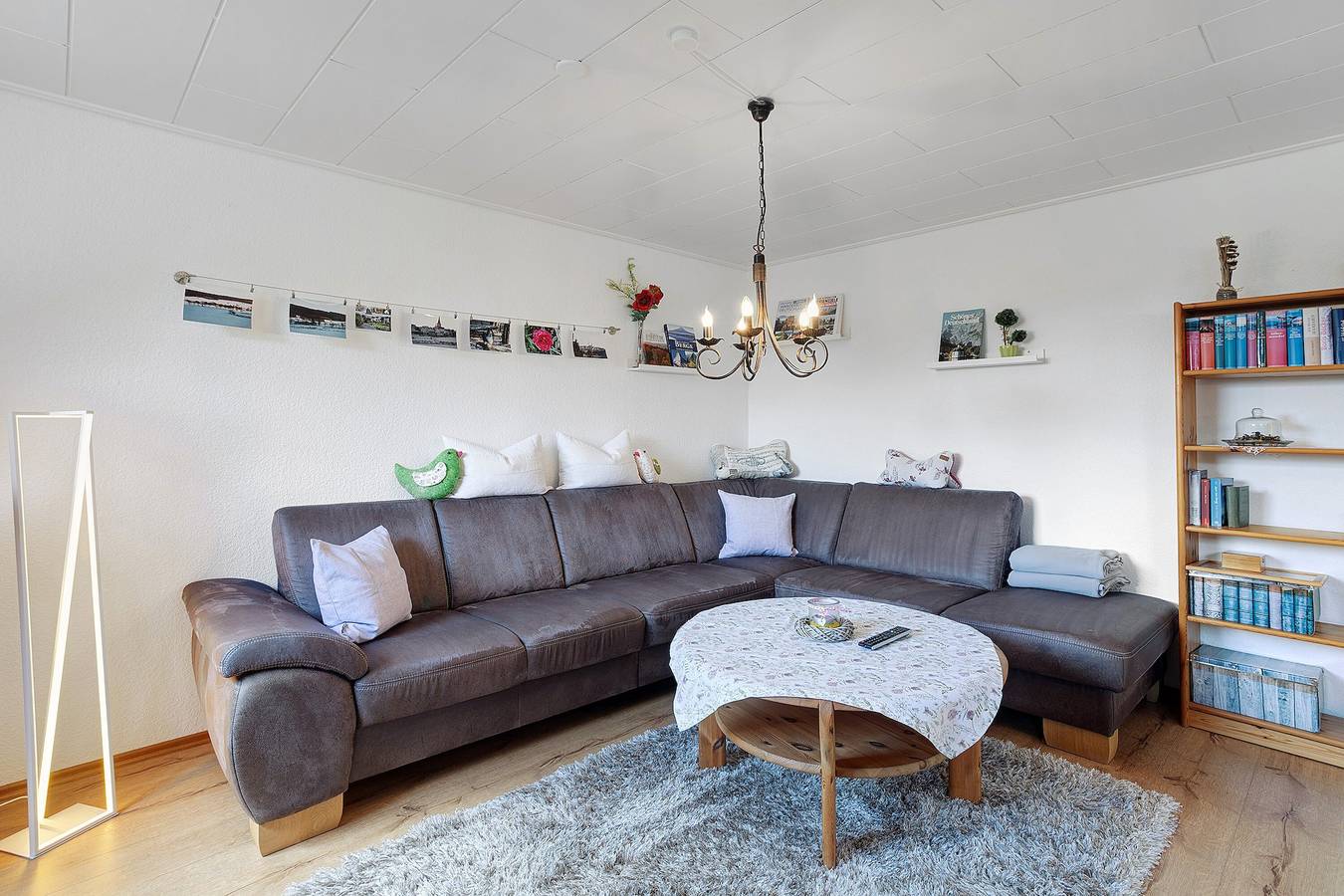 Ganze Wohnung, Apartment 'Zur Waldroute' mit Gemeinschaftsterrasse, privatem Garten und Wlan in Hirschberg (Warstein), Warstein