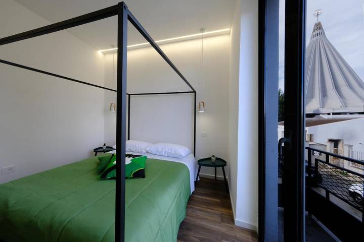 BnB für 3 Personen, mit Balkon und Ausblick in Syrakus