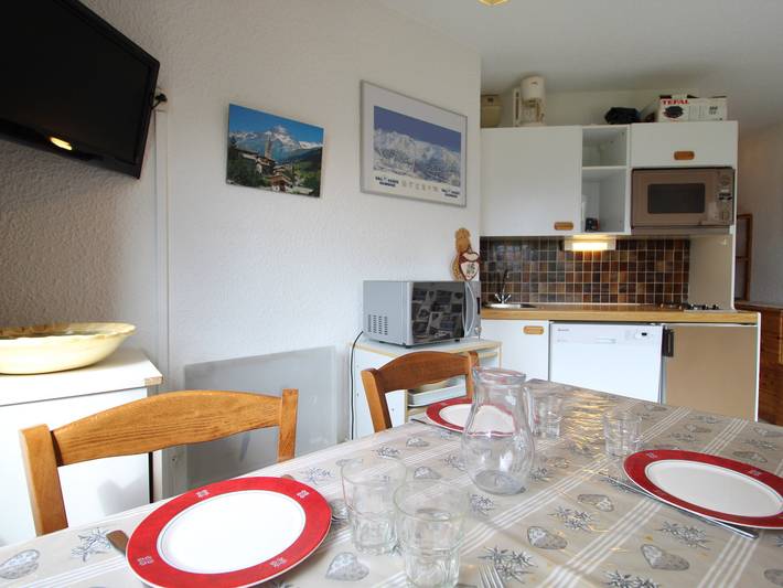 Studio entier, Appartement 4 pers avec terrasse, près des pistes et commerces, Val Cenis Le Haut in Lanslevillard, Massif de la Vanoise