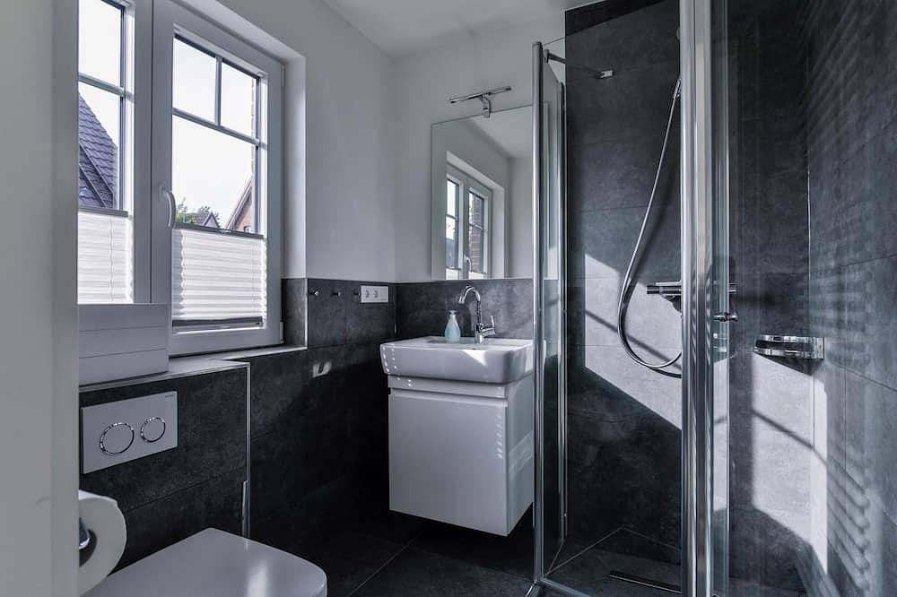 Zentrales Luxus Haus für 4 Personen mit Sauna, Garten, Pkw-Stellplatz, Wlan. in Westerland, Sylt (Gemeinde)
