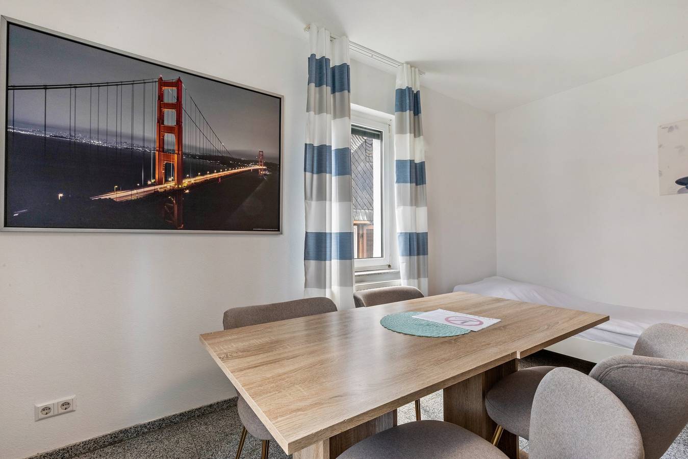 Ganze Wohnung, Apartment 'Ferienwohnung Auf Der Welt Zuhause' mit Wlan in Göppingen, Landkreis Göppingen
