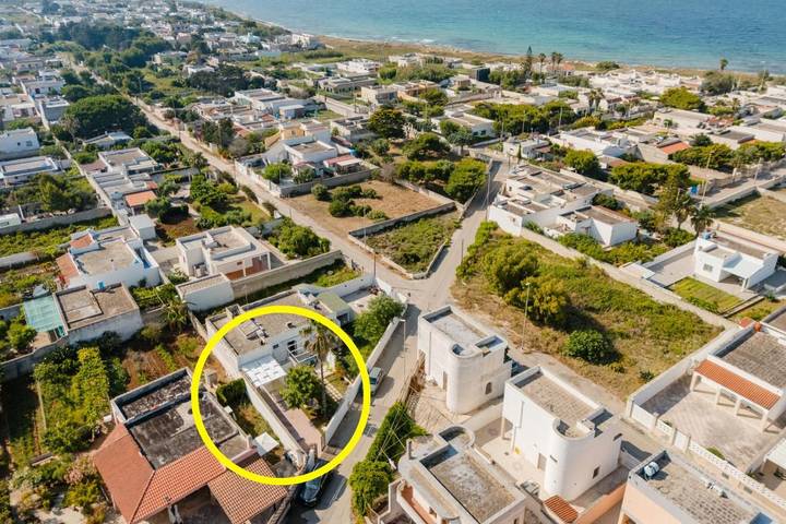 Gîte pour 4 personnes, avec jardin à Torre Chianca - 3
