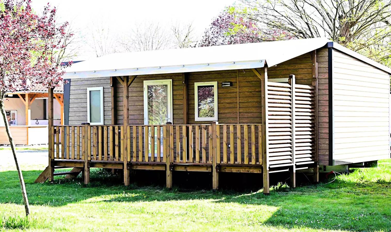 Mobil-home Grand Confort - 29 m² - 2 chambres 4 personnes in Saint-Germain-Laval, Région de Roanne