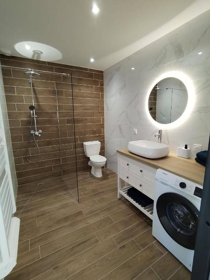 Location de vacances pour 4 personnes, avec vue ainsi que jardin et terrasse à Rochemaure - 3