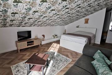 Gîte pour 5 personnes, avec jardin à Coulgens