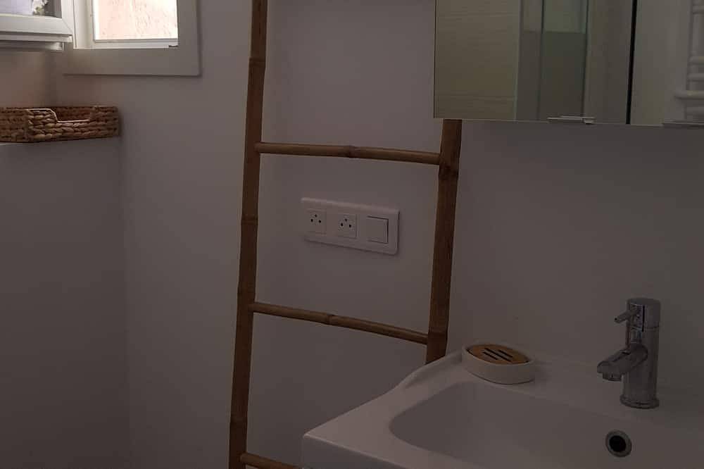 Apartamento entero, Detached 30 m2 T2 apartment in villa with swimming pool in Mandelieu-la-Napoule, Region de Cannes