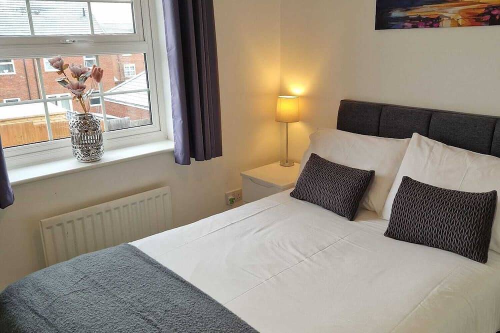 Hereford – Robin Coach House: Modern 2-Bed with Parking on City Outskirts in Hereford, Herefordshire